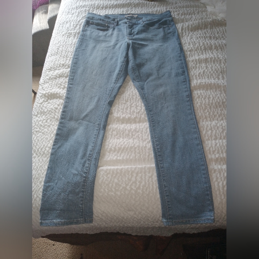 LEVI'S JEANS SIZE 33 WAIST 30 LENGTH NEVER WORN,NO TAGS